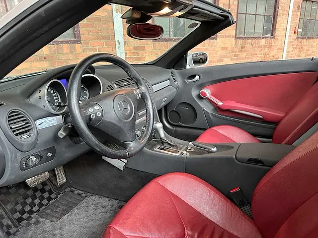 Mercedes-benz slk350 3.5 v6 272pk 2004 airscarf slk-klasse youngtimer - afbeelding 28 van  49