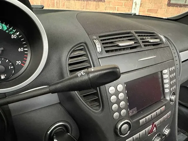 Mercedes-benz slk350 3.5 v6 272pk 2004 airscarf slk-klasse youngtimer - afbeelding 36 van  49