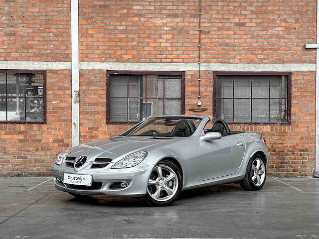 Mercedes-benz slk350 3.5 v6 272pk 2005 airscarf slk-klasse youngtimer - afbeelding 1 van  33