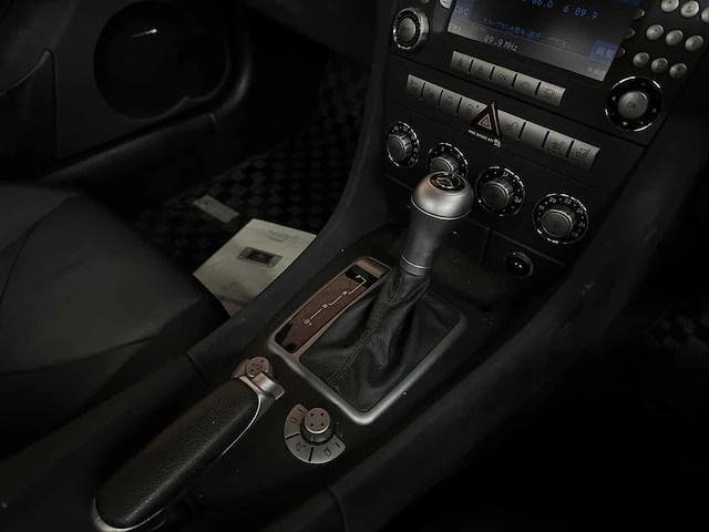 Mercedes-benz slk350 3.5 v6 272pk 2005 airscarf slk-klasse youngtimer - afbeelding 17 van  33