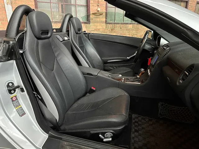 Mercedes-benz slk350 3.5 v6 272pk 2005 airscarf youngtimer - afbeelding 64 van  69