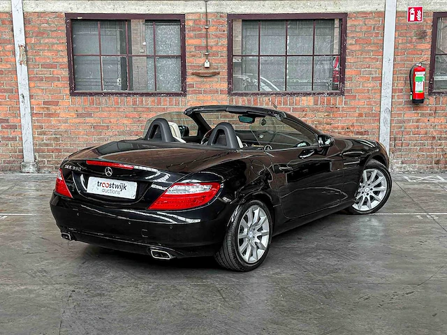 Mercedes-benz slk350 3.5 v6 306pk 2011 slk-klasse (43.000 km) - afbeelding 12 van  37