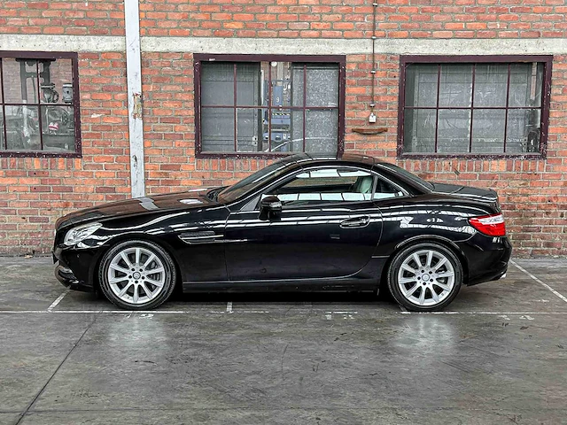 Mercedes-benz slk350 3.5 v6 306pk 2011 slk-klasse (43.000 km) - afbeelding 18 van  37