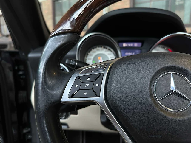 Mercedes-benz slk350 3.5 v6 306pk 2011 slk-klasse (43.000 km) - afbeelding 23 van  37