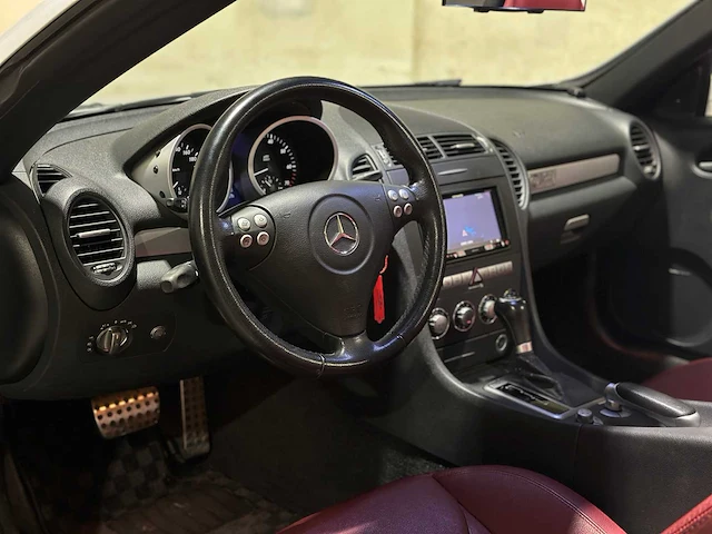 Mercedes-benz slk350 amg 3.5 v6 272pk 2006 airscarf, hdz-04-l youngtimer - afbeelding 9 van  35
