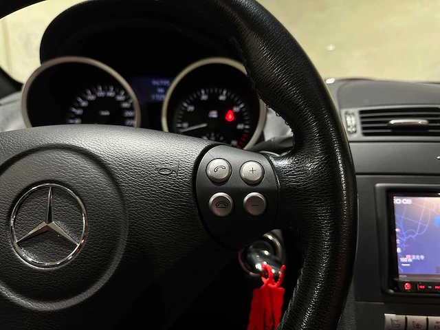 Mercedes-benz slk350 amg 3.5 v6 272pk 2006 airscarf, hdz-04-l youngtimer - afbeelding 14 van  35