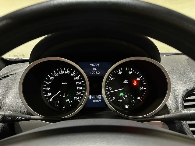 Mercedes-benz slk350 amg 3.5 v6 272pk 2006 airscarf, hdz-04-l youngtimer - afbeelding 17 van  35