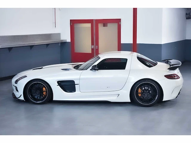 Mercedes-benz sls amg 'black series' gullwing coupe 6,2l v8 - 2013 - afbeelding 33 van  76