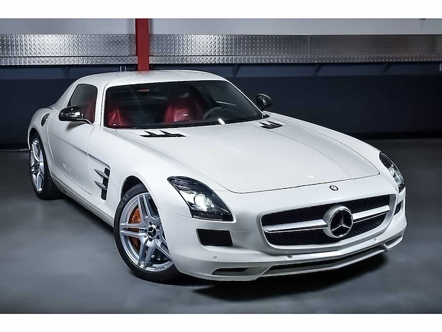 Mercedes-benz sls amg "gullwing" coupe 6,3l v8 - 2013 - afbeelding 3 van  89