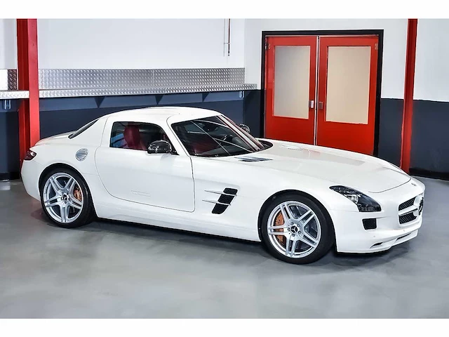Mercedes-benz sls amg "gullwing" coupe 6,3l v8 - 2013 - afbeelding 6 van  89