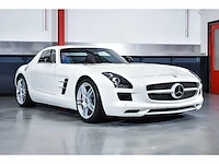 Mercedes-benz sls amg "gullwing" coupe 6,3l v8 - 2013
