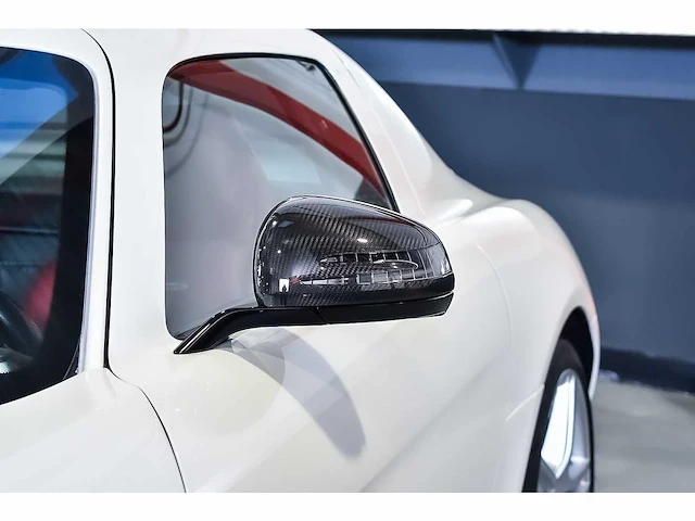 Mercedes-benz sls amg "gullwing" coupe 6,3l v8 - 2013 - afbeelding 28 van  89