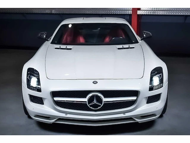 Mercedes-benz sls amg "gullwing" coupe 6,3l v8 - 2013 - afbeelding 23 van  89