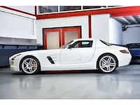Mercedes-benz sls amg "gullwing" coupe 6,3l v8 - 2013 - afbeelding 43 van  89