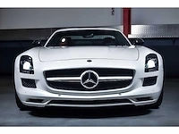 Mercedes-benz sls amg "gullwing" coupe 6,3l v8 - 2013 - afbeelding 45 van  89