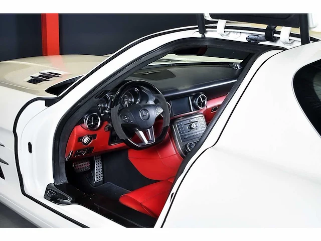 Mercedes-benz sls amg "gullwing" coupe 6,3l v8 - 2013 - afbeelding 60 van  89