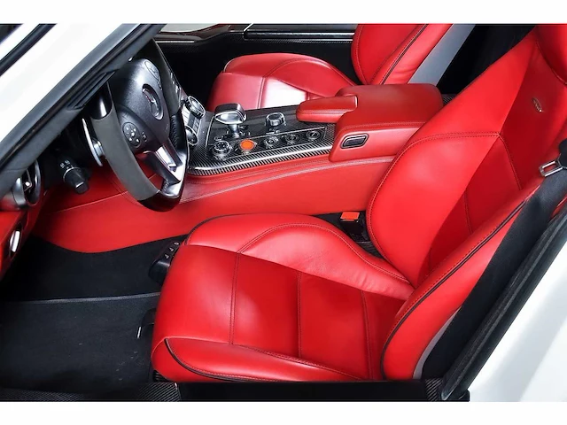 Mercedes-benz sls amg "gullwing" coupe 6,3l v8 - 2013 - afbeelding 62 van  89