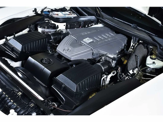 Mercedes-benz sls amg "gullwing" coupe 6,3l v8 - 2013 - afbeelding 84 van  89