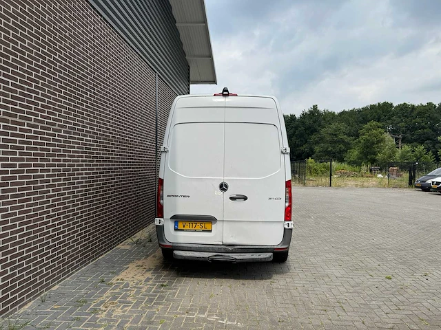 Mercedes-benz sprinter - 2018 - 311 2.2 cdi l2h2 - bedrijfswagen - afbeelding 9 van  14