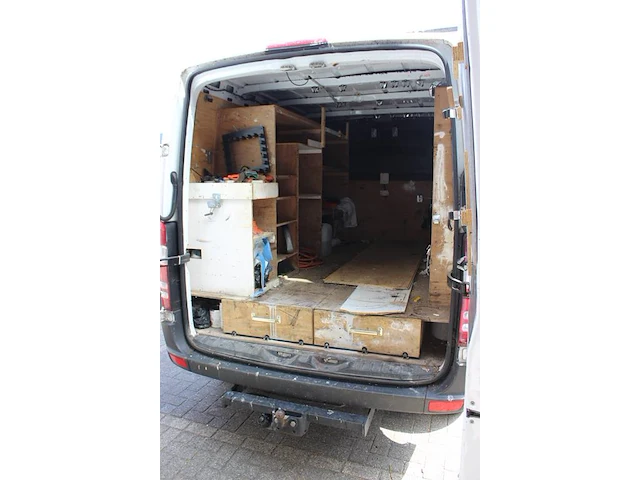 Mercedes benz sprinter 210 2.2 cdi 325 hd met kenteken 3-vtl-91 datum eerste toelating 17 februari 2012. - afbeelding 2 van  17