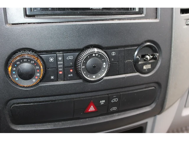 Mercedes benz sprinter 313 cdi automaat. kenteken 6-vth-98 - afbeelding 4 van  16