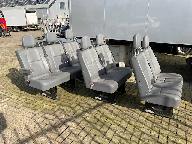 Mercedes-benz sprinter bedrijfswagen bank (3x) - afbeelding 1 van  5