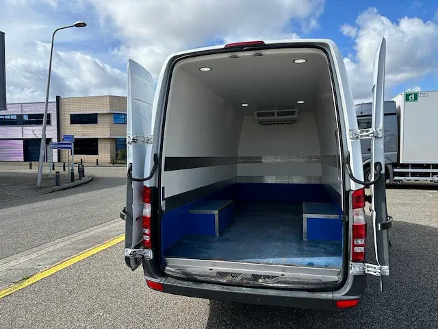 Mercedes-benz sprinter bedrijfswagen met koeling - afbeelding 10 van  14