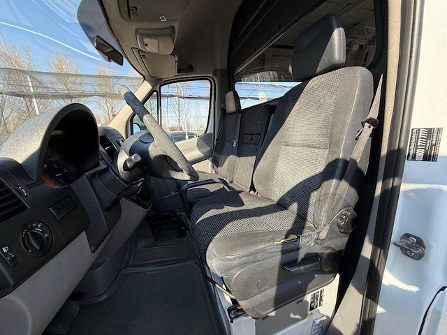 Mercedes-benz sprinter bedrijfswagen - afbeelding 2 van  12