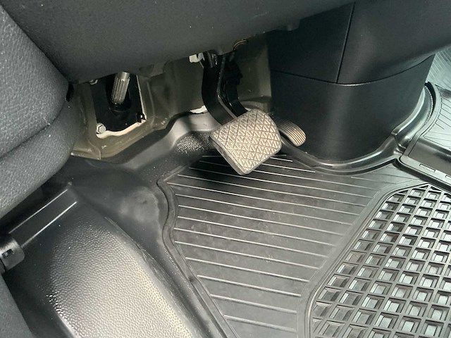 Mercedes-benz sprinter gb 517 1.9 cdi xxl jumbo l4h3 bedrijfswagen - afbeelding 19 van  43