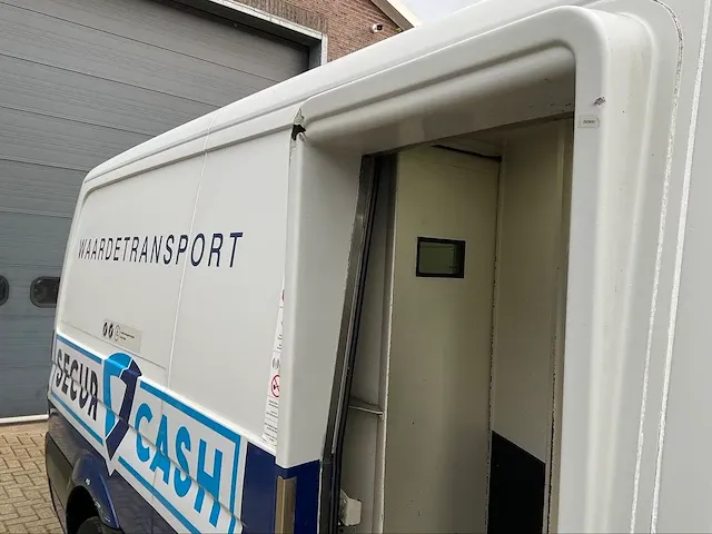 Mercedes-benz sprinter waardetransporter “gepantserd” - afbeelding 2 van  37