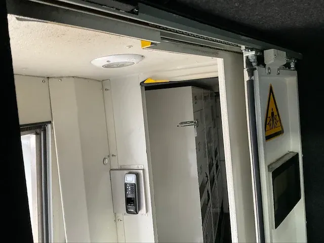 Mercedes-benz sprinter waardetransporter “gepantserd” - afbeelding 15 van  37