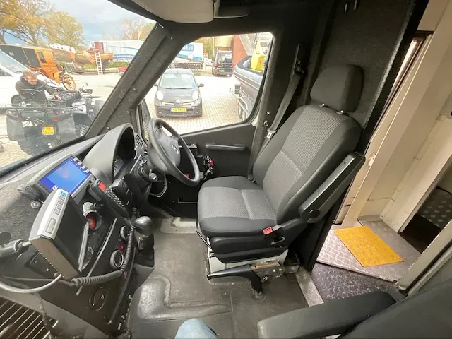 Mercedes-benz sprinter waardetransporter “gepantserd” - afbeelding 19 van  37