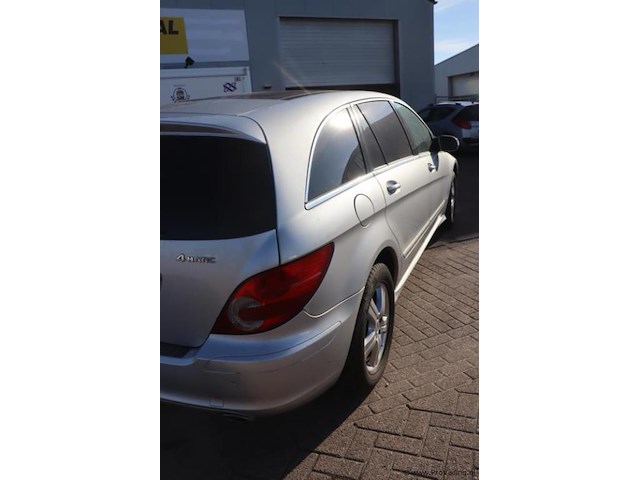Mercedes-benz stationwagen type r500 4 matic |full options | 8 cillinders | automaat| bwjr. 2006 | kenteken: rg-241-f - afbeelding 37 van  39