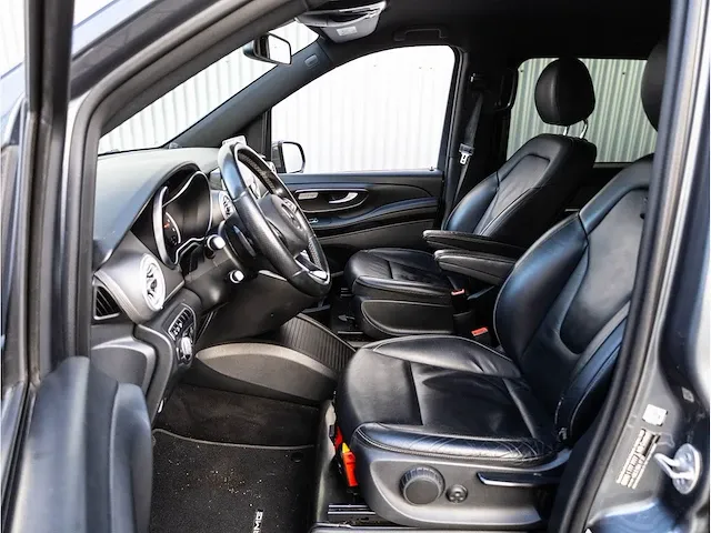 Mercedes-benz v-klasse 250d 4-matic lang dc automaat 2016 vol leer 360°camera elektrische kofferklep, vfl-17-s - afbeelding 3 van  32