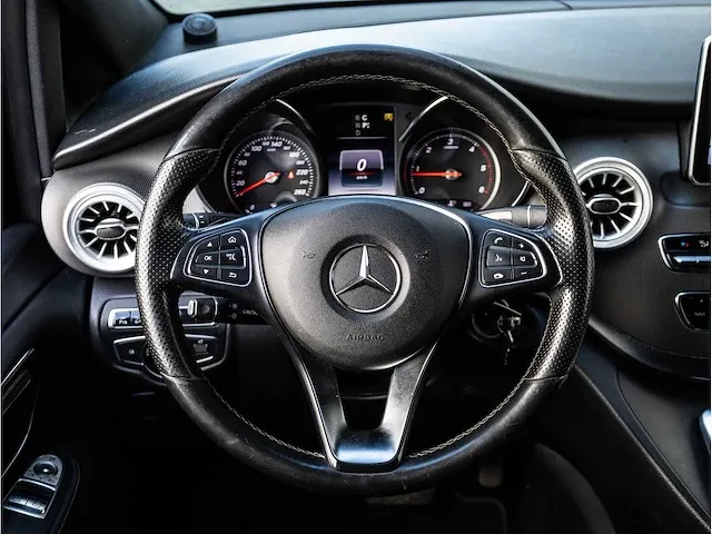 Mercedes-benz v-klasse 250d 4-matic lang dc automaat 2016 vol leer 360°camera elektrische kofferklep, vfl-17-s - afbeelding 8 van  32