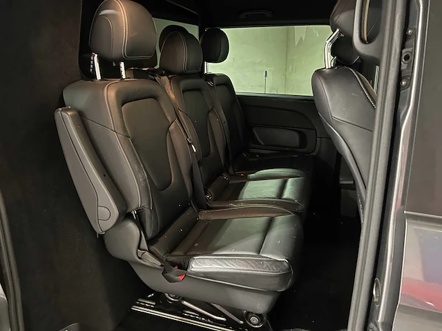 Mercedes-benz v220d lang maybach dc avantgarde 163pk 2020 v-klasse, v-99-fpz - afbeelding 31 van  42