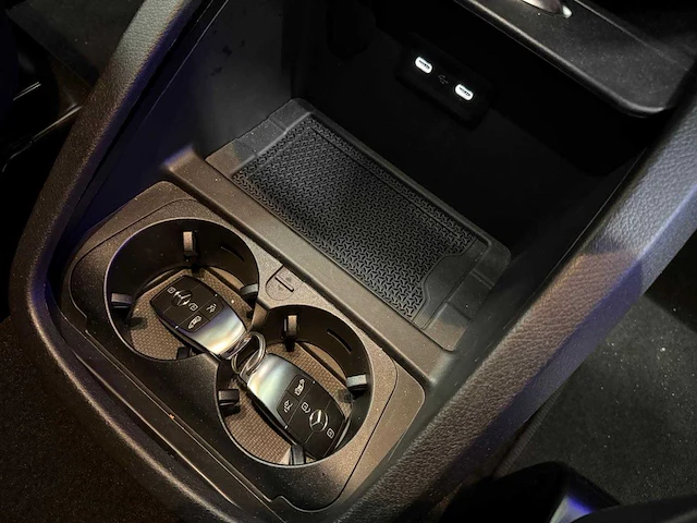 Mercedes-benz v300d l3 avantgarde amg-line 2024 i - afbeelding 26 van  36