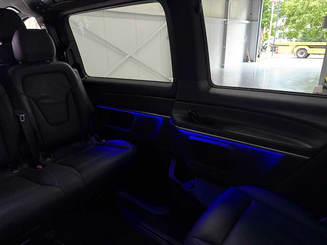 Mercedes-benz v300d l3 avantgarde amg-line 2024 i - afbeelding 30 van  36
