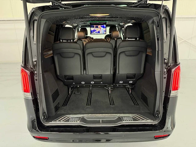 Mercedes-benz v300d l3 avantgarde amg-line 2024 i - afbeelding 21 van  36