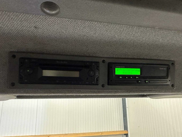 Mercedes-benz vario rioleringswagen met robots en frees 88-bkd-7 - afbeelding 19 van  36
