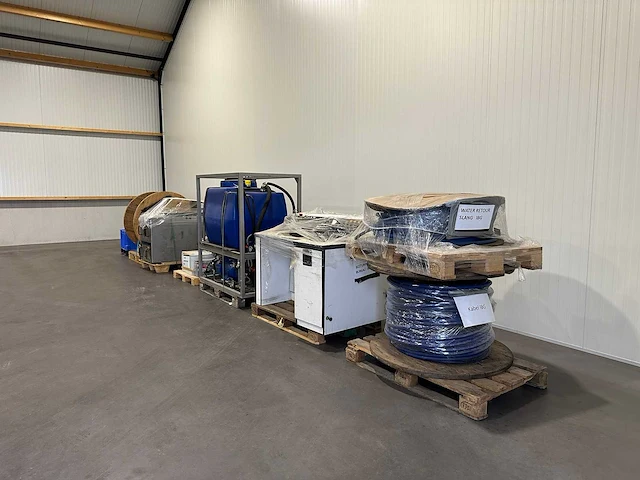 Mercedes-benz vario rioleringswagen met robots en frees 88-bkd-7 - afbeelding 22 van  36