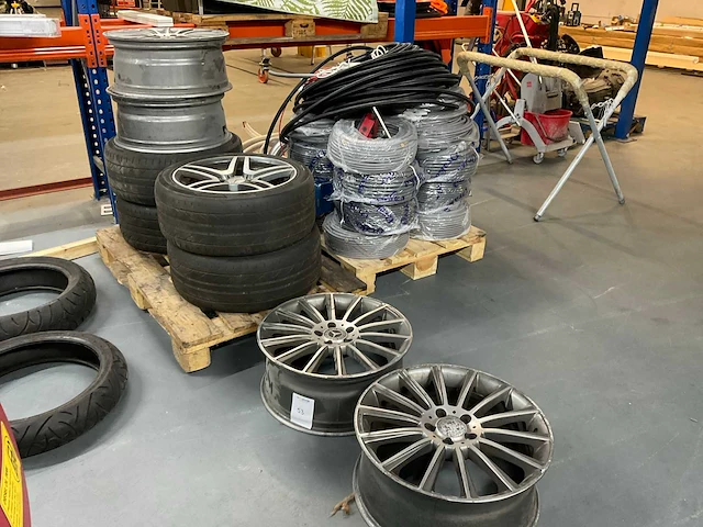 Mercedes-benz velg met band (4x) - afbeelding 1 van  8
