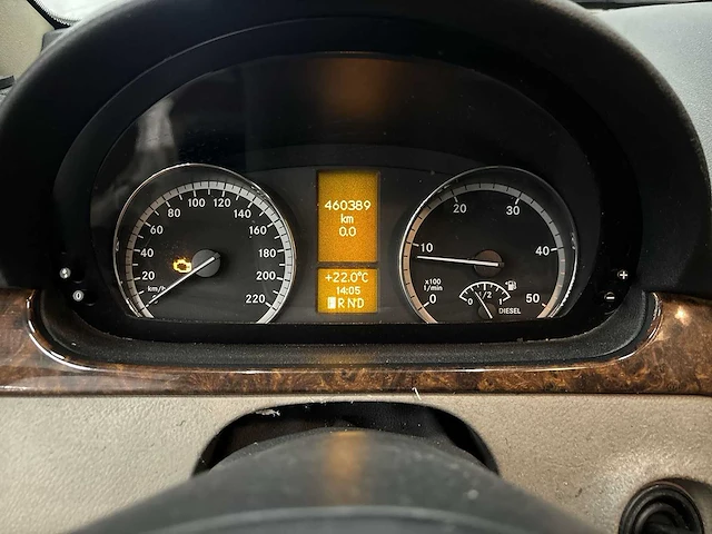 Mercedes-benz viano 2.2 cdi | lijkwagen | hj-662-b - afbeelding 2 van  24