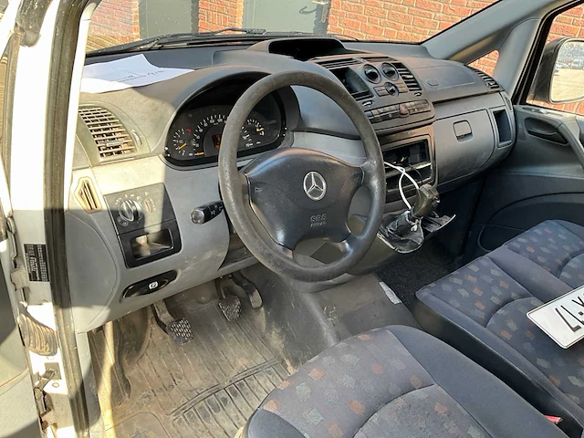 Mercedes-benz vito 109 cdi - bedrijfswagen (schade) - afbeelding 3 van  12