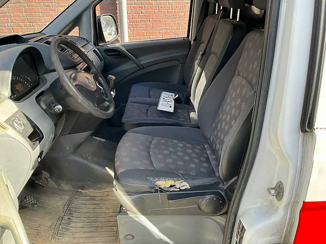 Mercedes-benz vito 109 cdi - bedrijfswagen (schade) - afbeelding 4 van  12