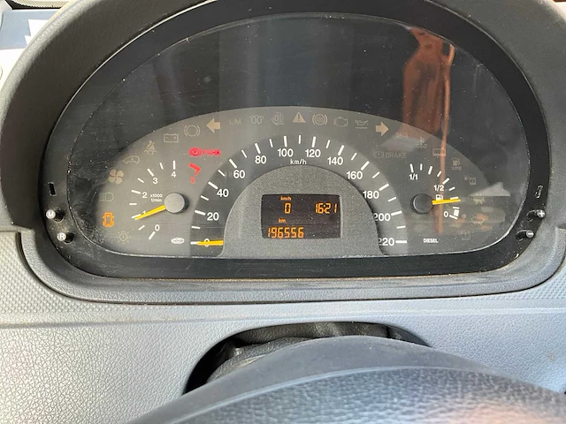 Mercedes-benz vito 109 cdi - bedrijfswagen (schade) - afbeelding 12 van  12
