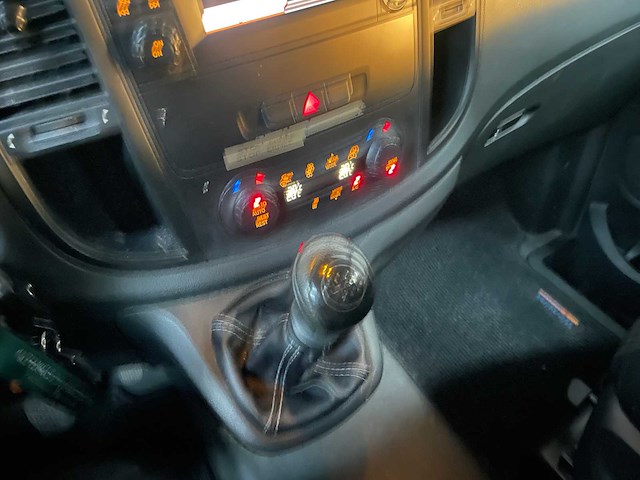 Mercedes-benz vito 109 cdi lang 88pk 2015 (origineel-nl), vn-880-v - afbeelding 18 van  33