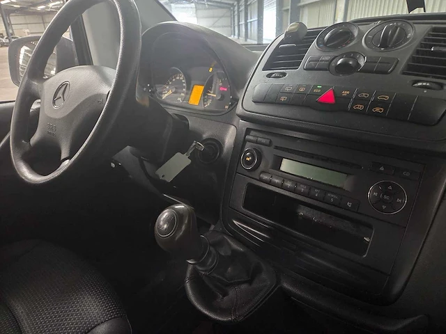 Mercedes-benz vito 110 cdi 9 persoons, 45-nxk-5 - afbeelding 14 van  17