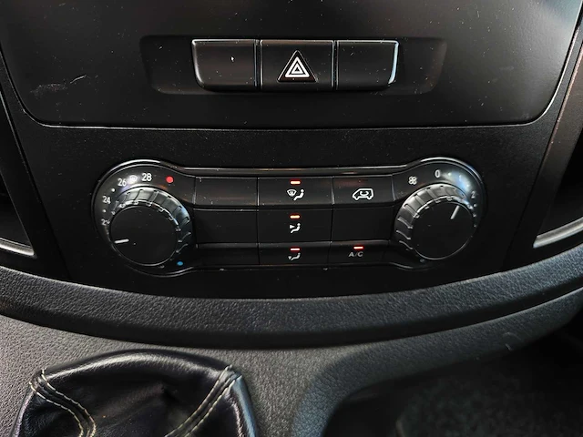 Mercedes-benz vito 111 cdi l2 h1, v-102-jf - afbeelding 10 van  24