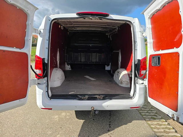 Mercedes-benz vito 111 cdi l2 h1, v-102-jf - afbeelding 21 van  24
